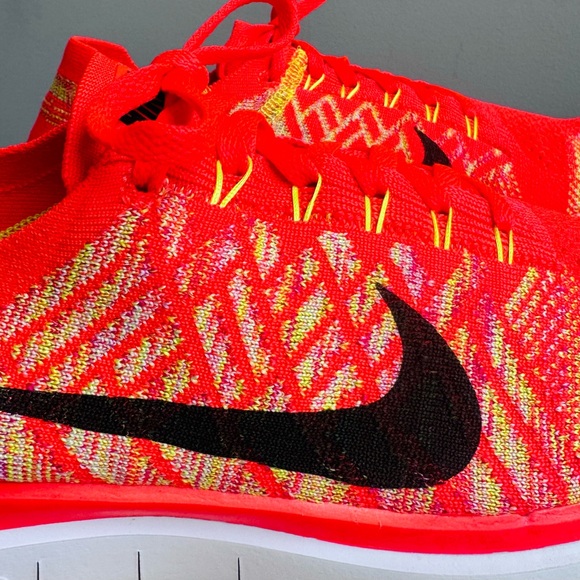 Nike Free 4.0 Flyknit Mens Size 11 Bright Crimson/Hot Lava/Volt/Black 2014 Shoes - Picture 8 of 13